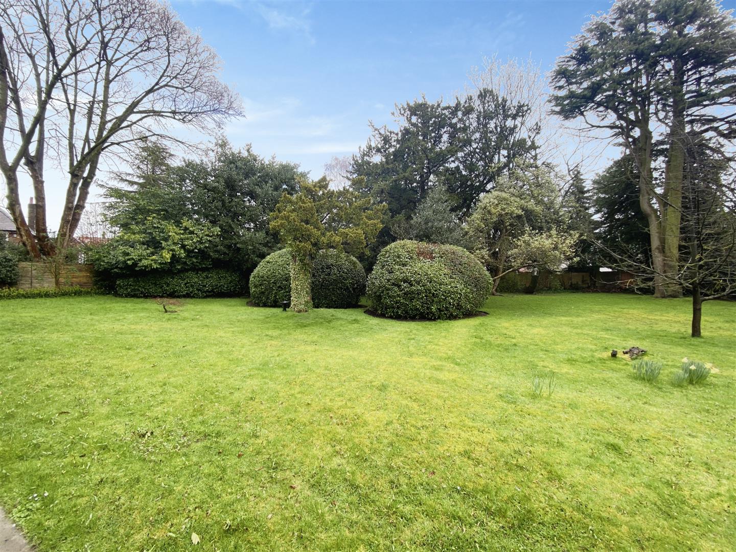 Penwortham Hall Gardens, Penwortham, Preston Holdens Estate Agents